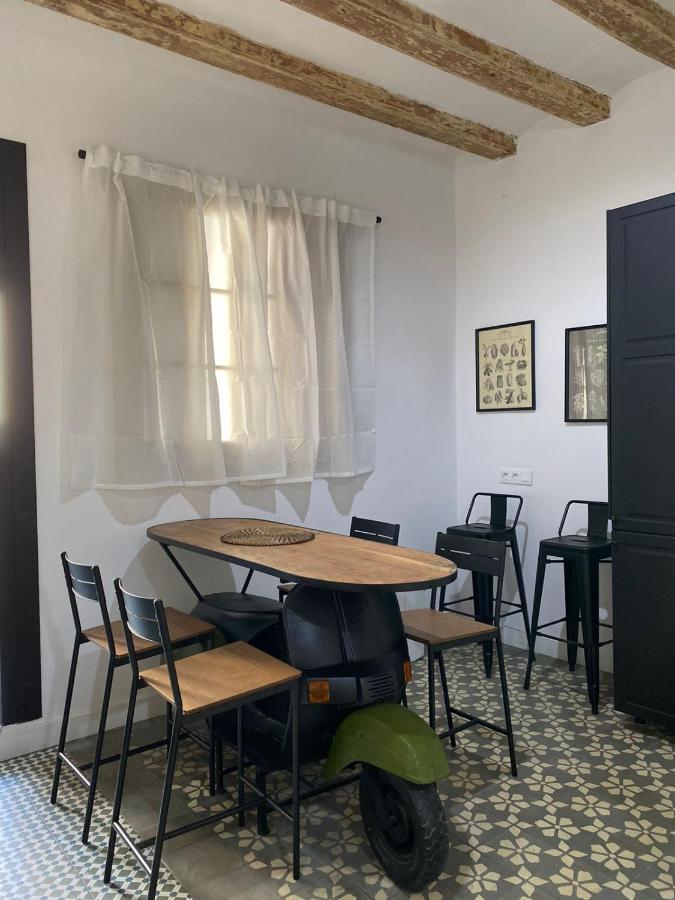 Spacious Modern Apartment In The Vibrant El Raval Βαρκελώνη Εξωτερικό φωτογραφία